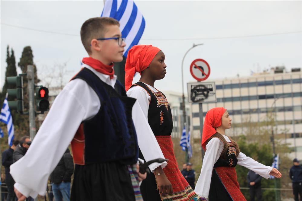 25η Μαρτίου - Παρέλαση - Μαθητές