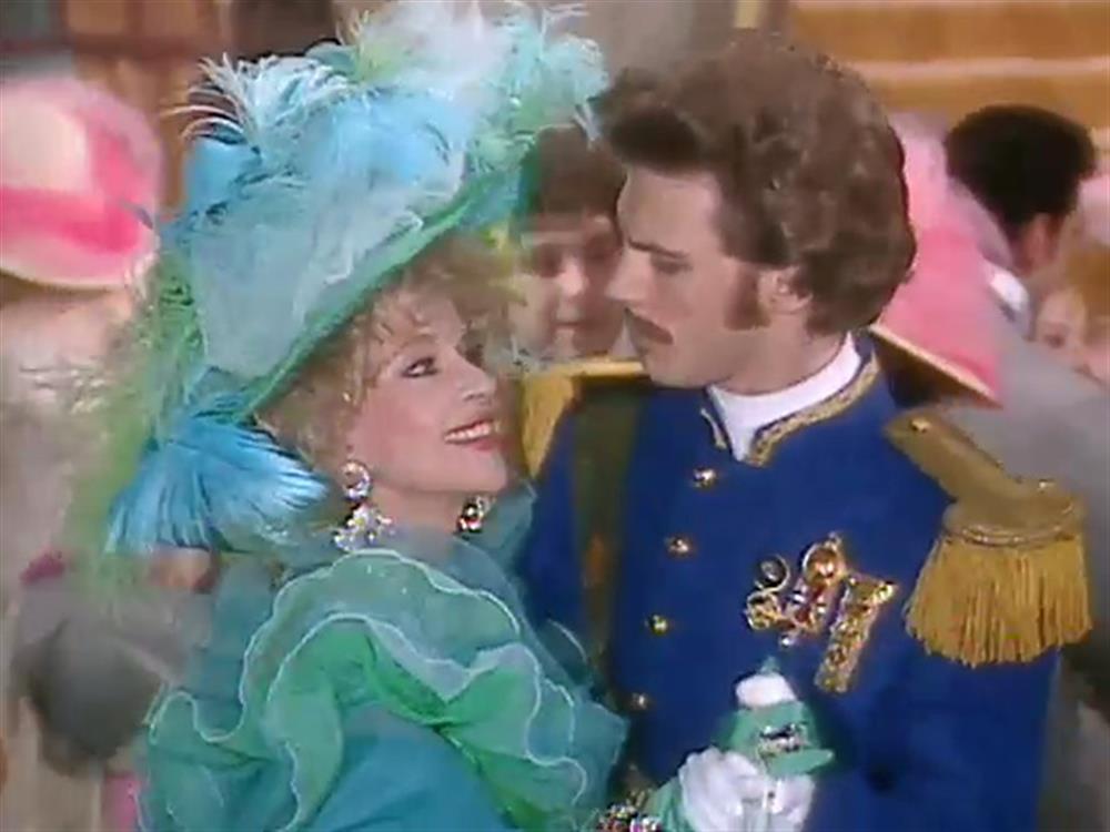 Και εύθυμη και χήρα (Επεισ.11)