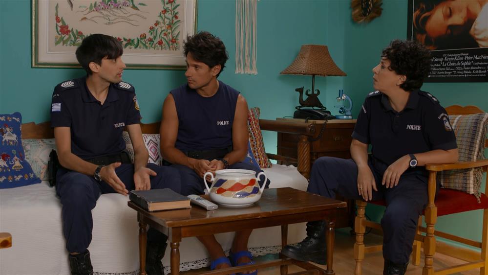 ΕΚΤΟΣ ΥΠΗΡΕΣΙΑΣ - ΕΠΕΙΣΟΔΙΟ 10