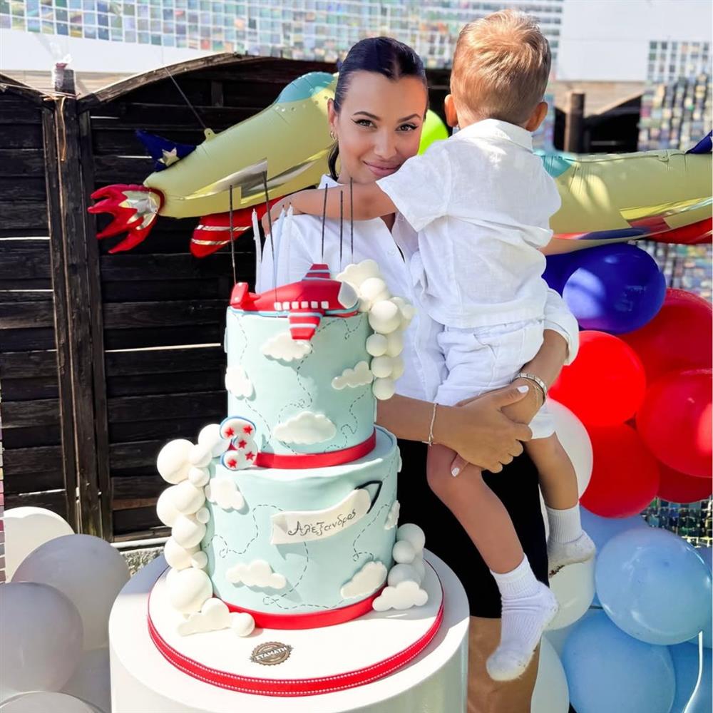 Λάουρα Νάργες Χρήστος Σαντικάι