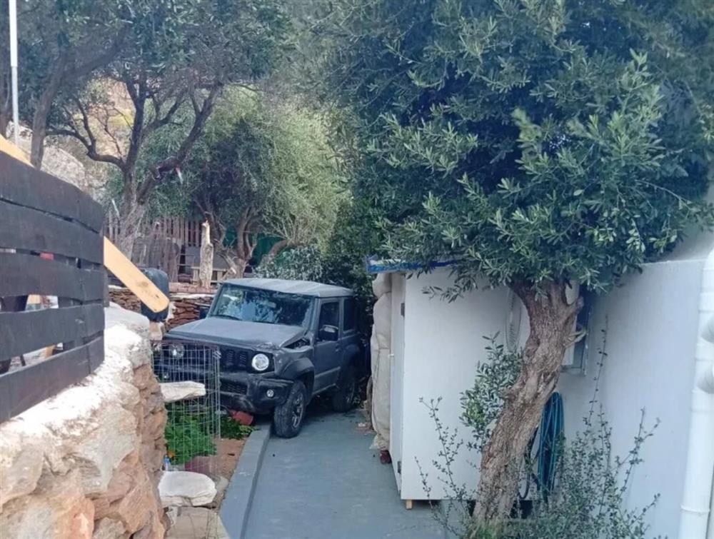 Αμάξι - Τήνος