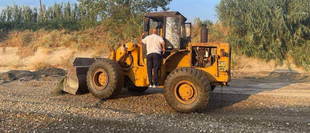 Βόλος - Νεκρά ψάρια: Ο Μπέος, ο χειριστής του εκσκαφέα και οι μηνύσεις (εικόνες)