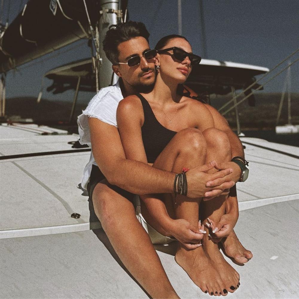 Σακης Μαριαλένα