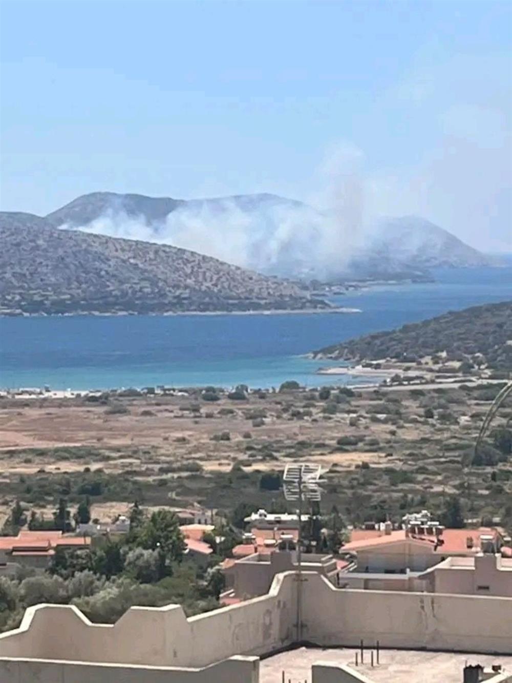 Παλαιά Φώκαια - φωτιά