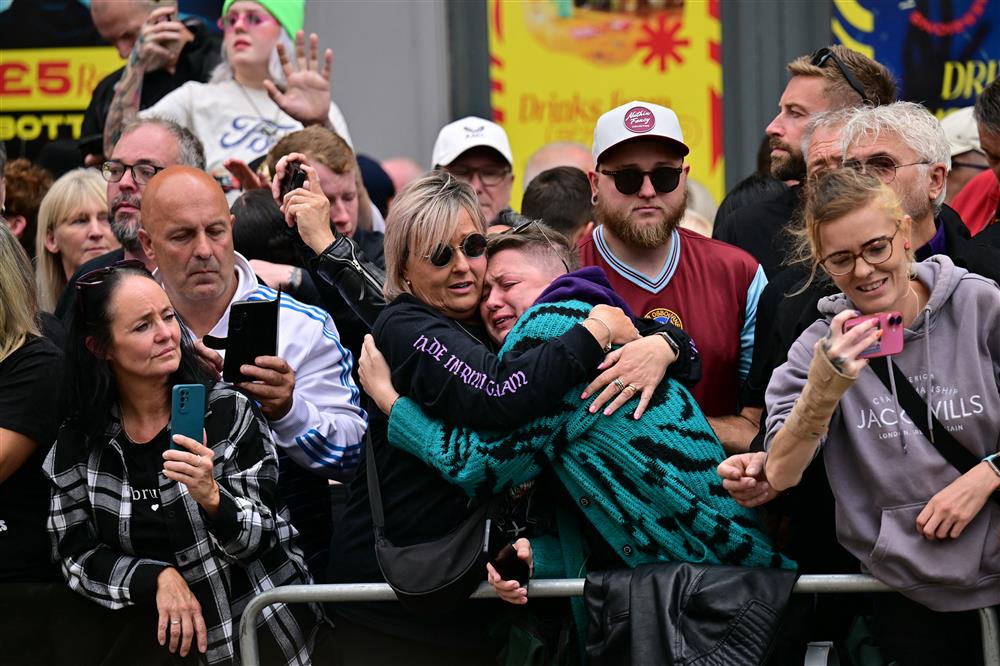 Όζι Όσμπορν Όζι Όσμπορν