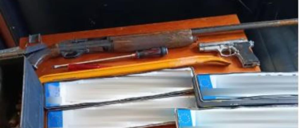 Ασπρόπυργος - Επιχείρηση αστυνομίας: Βρέθηκε κλεμμένη καραμπίνα (Εικόνες)