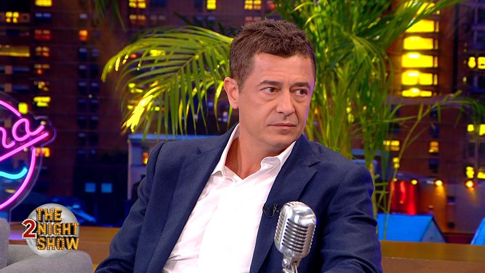 Αντώνης Σρόιτερ: "Το έχω ψάξει κι είναι ασθένεια. Λέγεται αγνωστοπροσωπία" - Η αποκάλυψη στον "αέρα" του "The 2night Show"