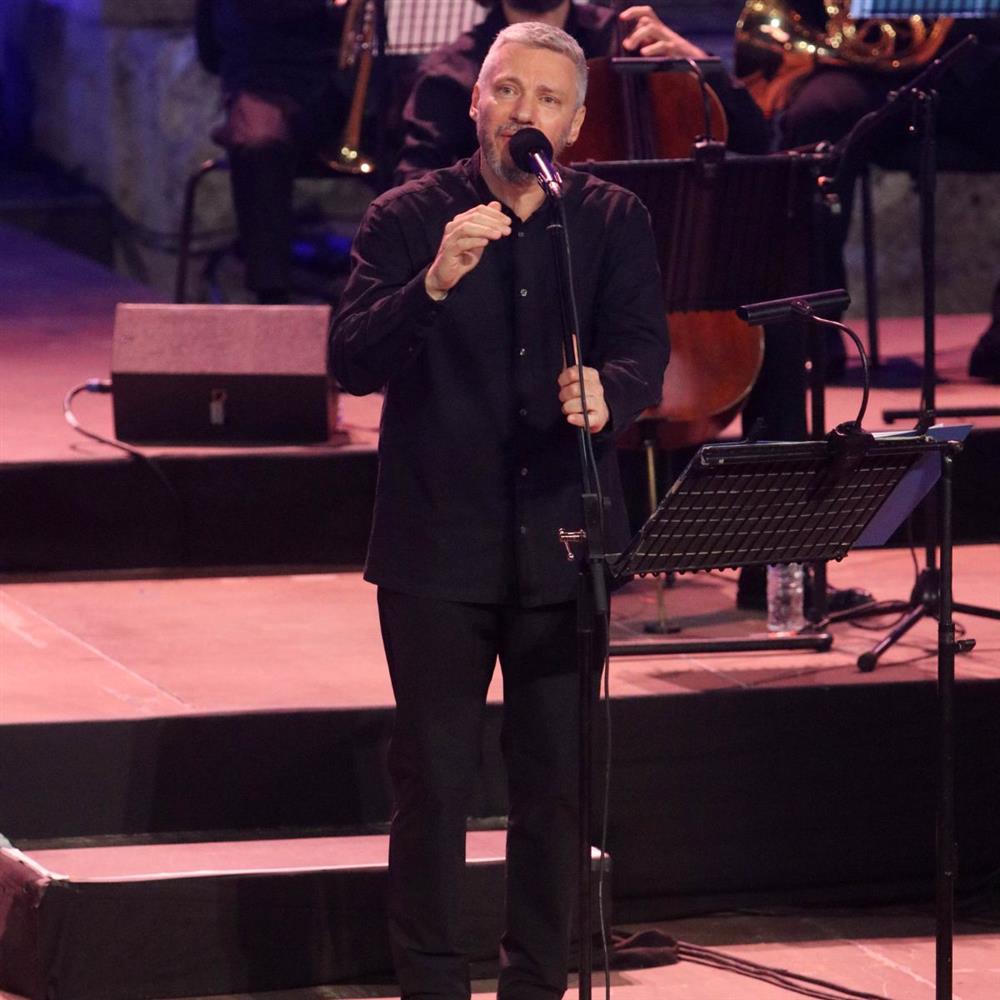 Αλκίνοος Ιωαννίδης: Πέθανε η μητέρα του - Θρήνος για τον καλλιτέχνη