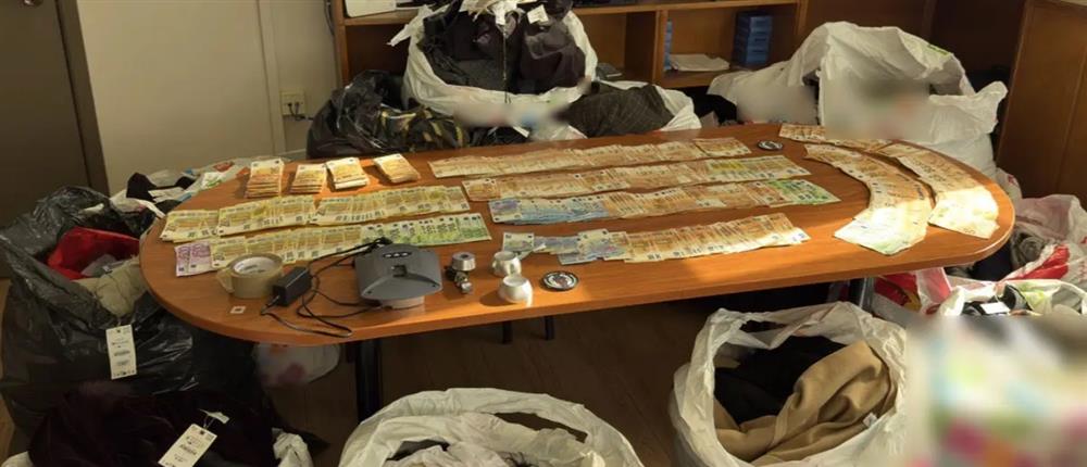 Εξαρθρώθηκε εγκληματική οργάνωση τα μέλη της οποίας διέπρατταν διακεκριμένες κλοπές ρουχισμού από καταστήματα της Αττικής