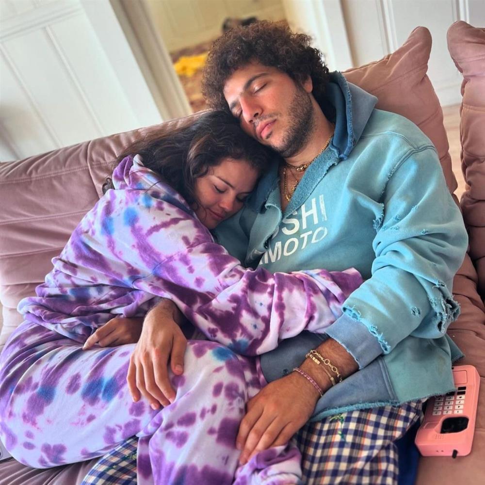 Σελένα Γκομέζ: Η εξομολόγηση για τον νέο της σύντροφο! "Ποτέ δεν με έχουν αγαπήσει έτσι"