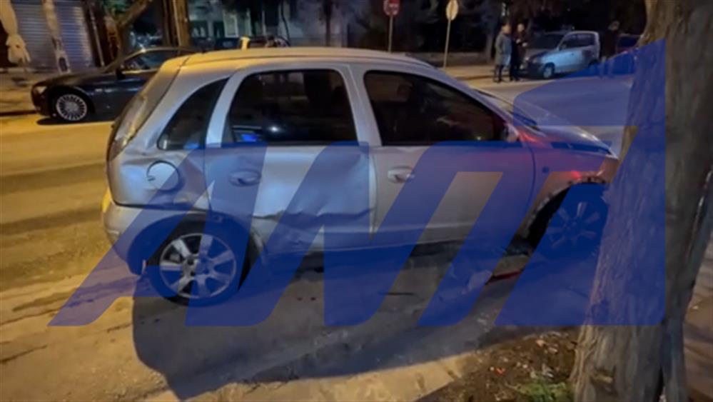 Θεσσαλονίκη: Καραμπόλα με παρκαρισμένα οχήματα