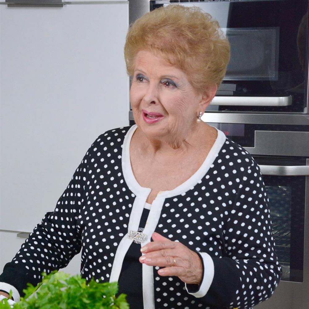 Βέφα Αλεξιάδου