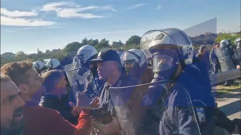 Μπλόκο της αστυνομίας στους αγρότες - Δεν τους αφήνουν να πλησιάσουν τη γέφυρα Ρίου – Αντιρρίου