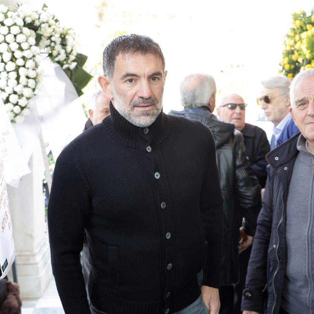 Τάκης Οικονομόπουλος