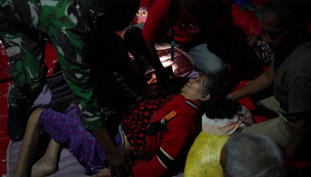 Ινδονησία - Έκρηξη ηφαιστείου Ινδονησία - Έκρηξη ηφαιστείου