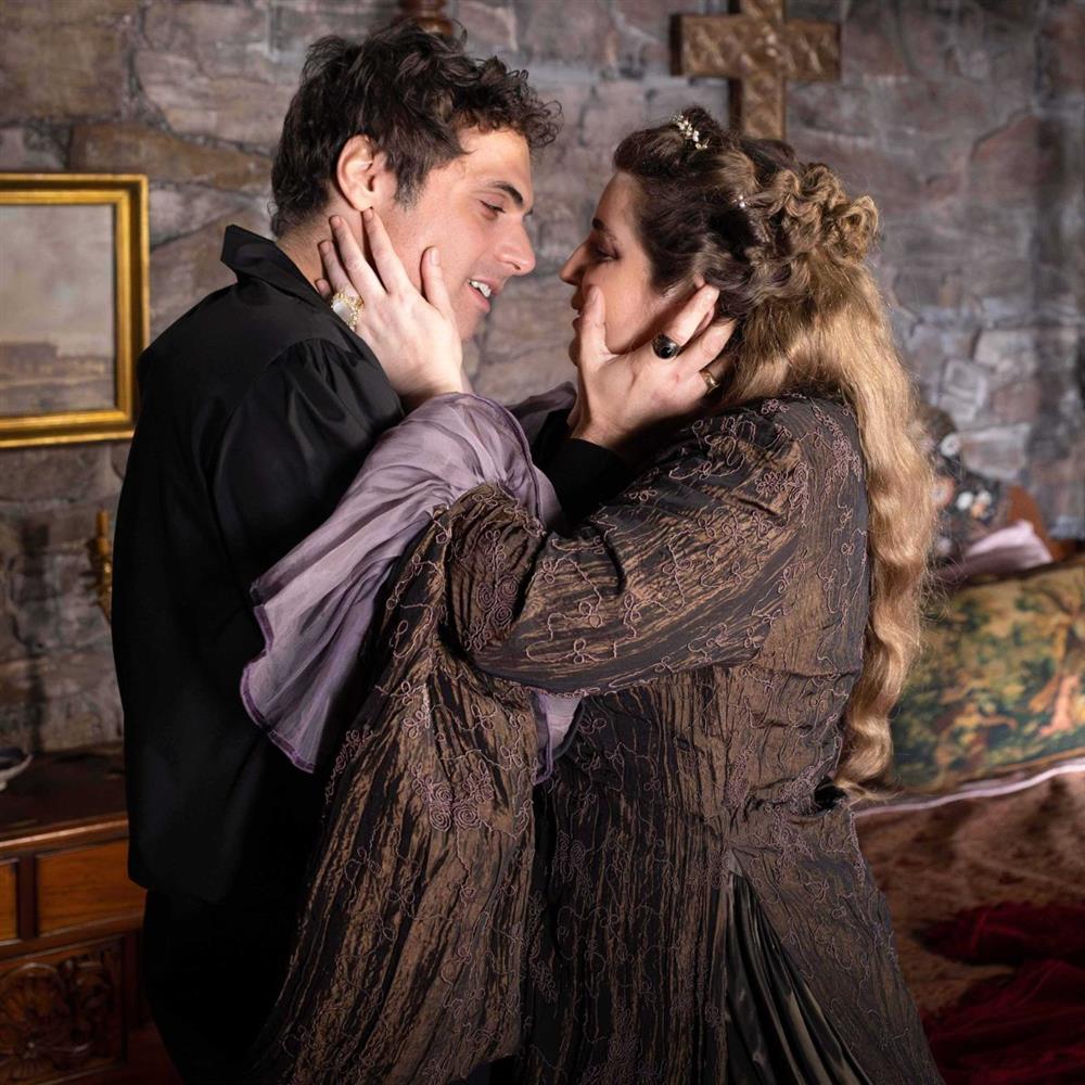 Μάγισσα - Φλεγόμενη καρδιά