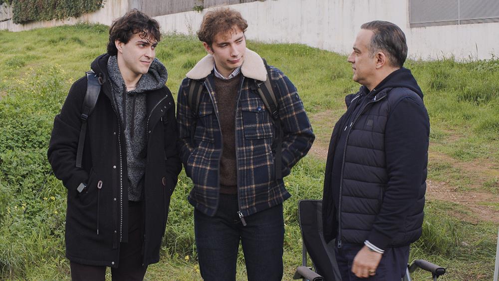 ΠΟΙΟΣ ΠΑΠΑΔΟΠΟΥΛΟΣ - ΑΝΤ1