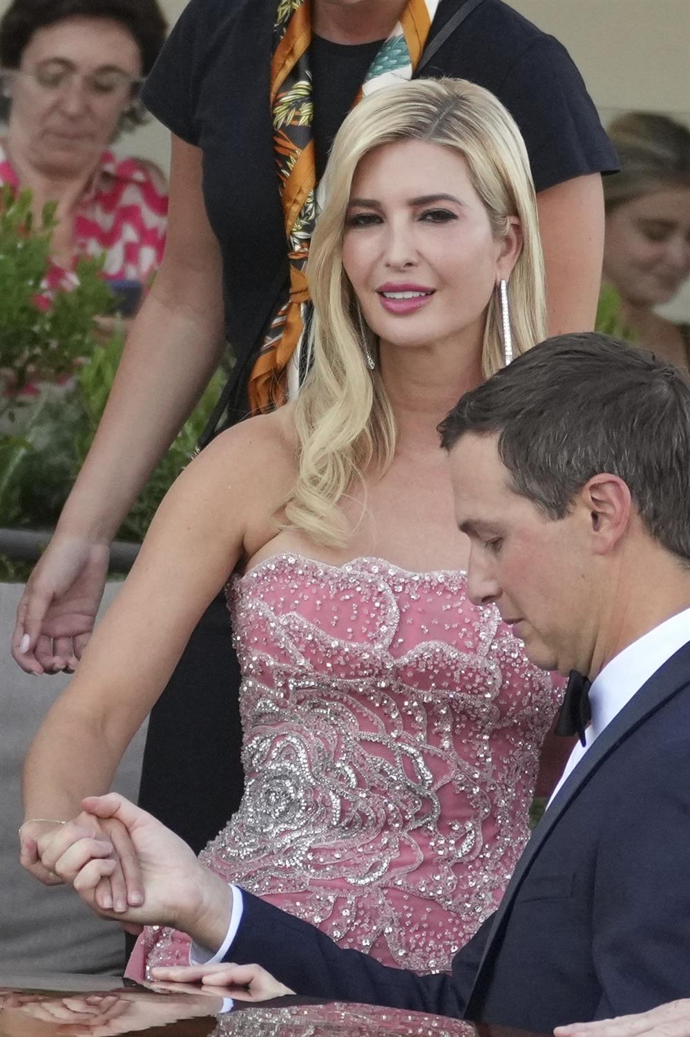 Γάμος Μπέζος - Σάντσεζ