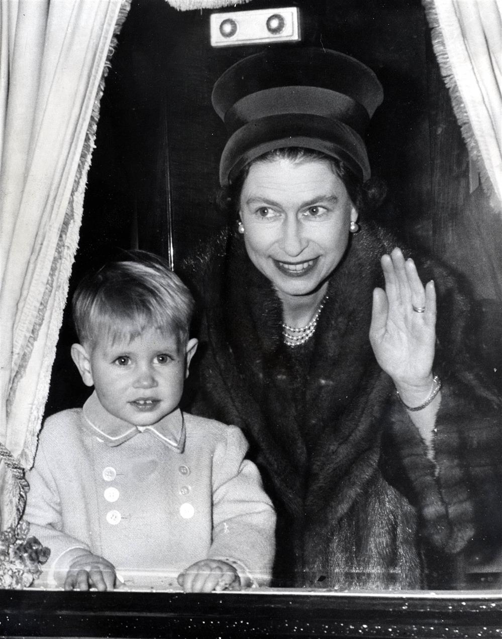 Βασίλισσα Ελισάβετ Βασίλισσα Ελισάβετ