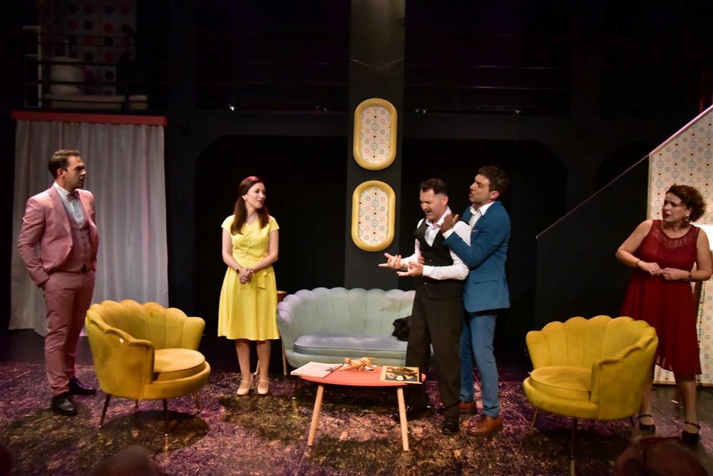 λευτεράκης λευτεράκης