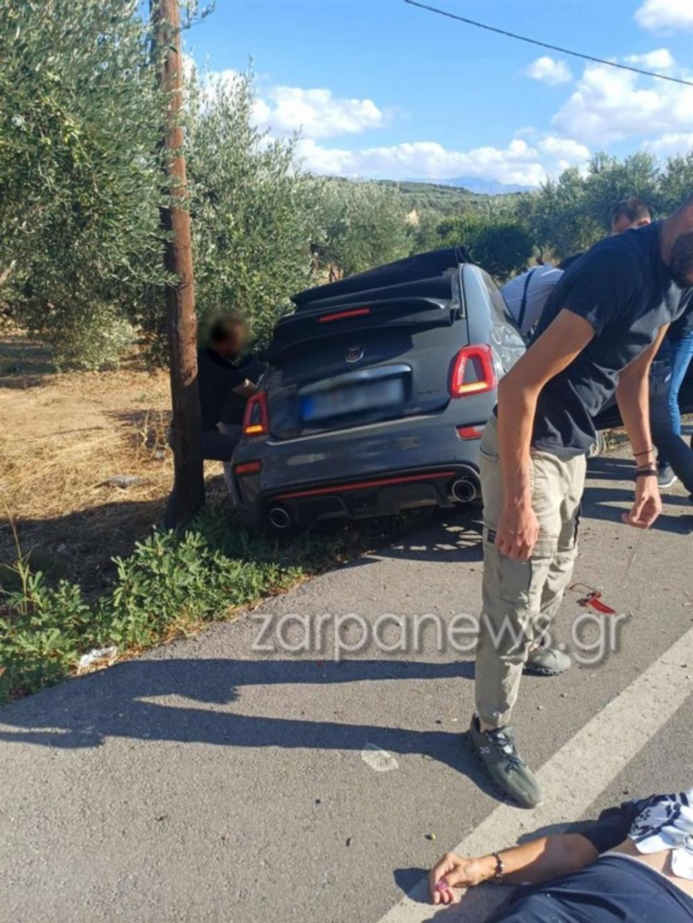 χανια - τροχαιο - δεντρο