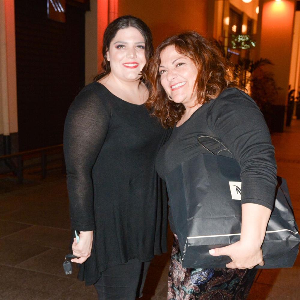 Δανάη Μπάρκα: Το πάρτι στο σπίτι της μετά το τέλος του "Πάμε Δανάη" & το  ζεϊμπέκικο της Βίκυς Σταυροπούλου