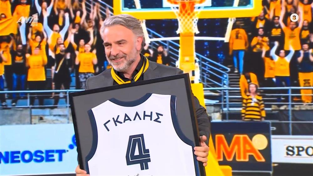 Δηλωμένος λάτρης του Άρη Θεσσαλονίκης και μεγάλος θαυμαστής του Νίκου Γκάλη, ο Φάνης ζει εκπλήξεις που δεν θα μπορούσε να φανταστεί