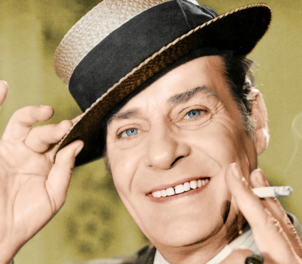 Λάμπρος Κωνσταντάρας