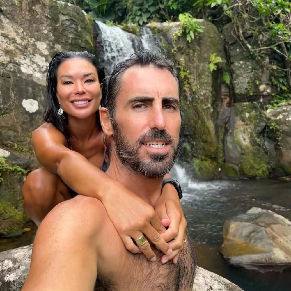 Βάσω Βιλέγκας: Ξεκαθαρίζει για τις φήμες χωρισμού από τον Γιάννη Αποστολάκη