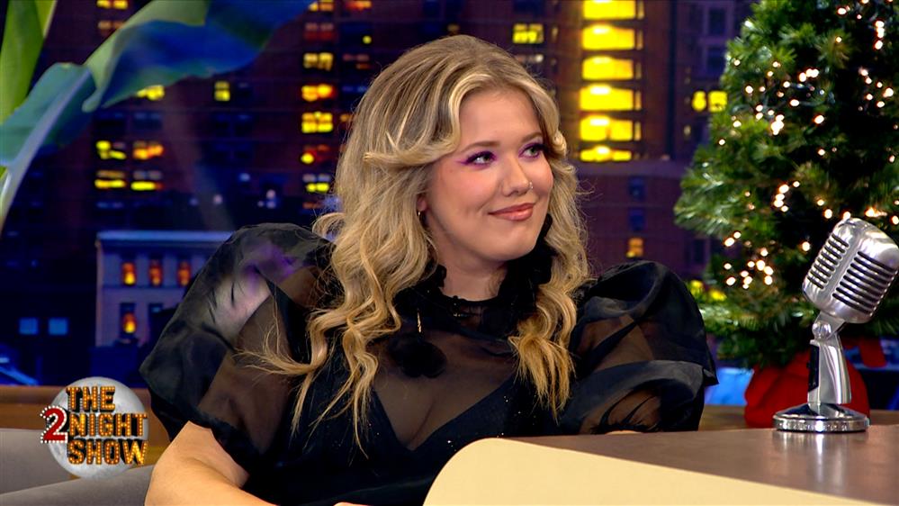 THE 2NIGHT SHOW - Νίνα Μαζάνη