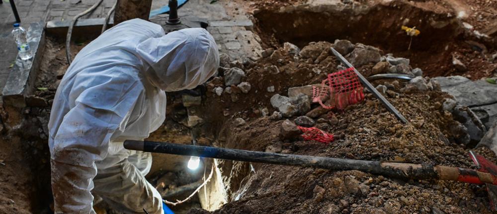 Έσπασε αγωγός της ΕΥΔΑΠ στο κέντρο της Αθήνας