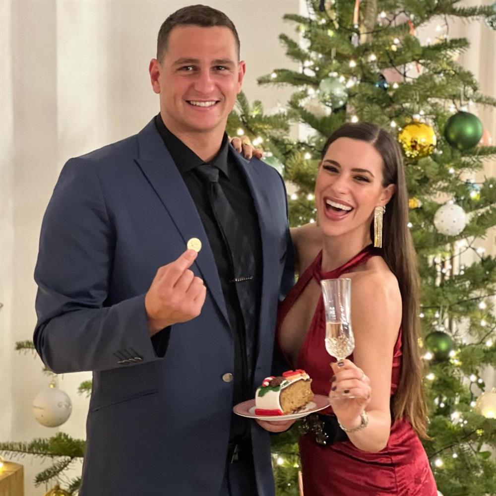 Ιζαμπέλλα Φούλοπ: Παντρεύεται σήμερα τον Γιώργο Δερβίση - Οι πρώτες φωτογραφίες
