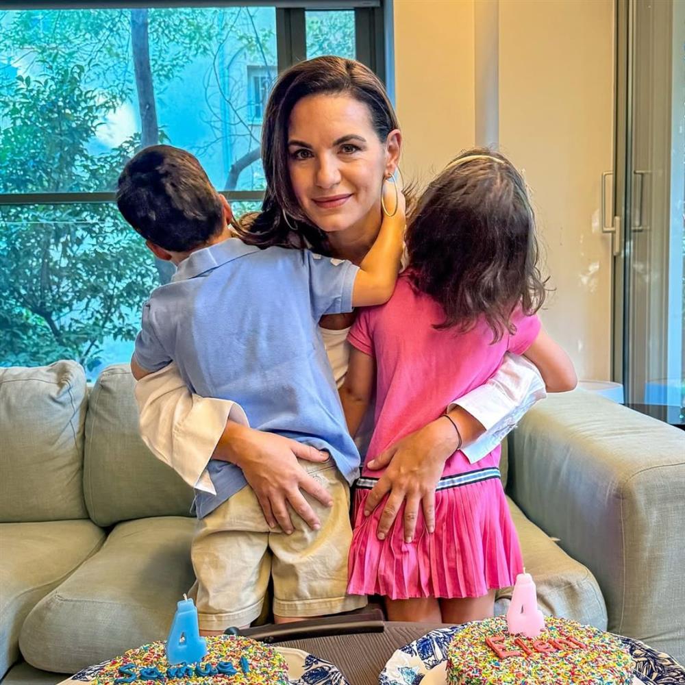 Όλγα Κεφαλογιάννη: "Θα μετακομίσω σε νέο σπίτι τις φετινές γιορτές - Δεν μου λείπει η αγκαλιά γιατί έχω τις αγκαλιές των δίδυμων παιδιών μου"