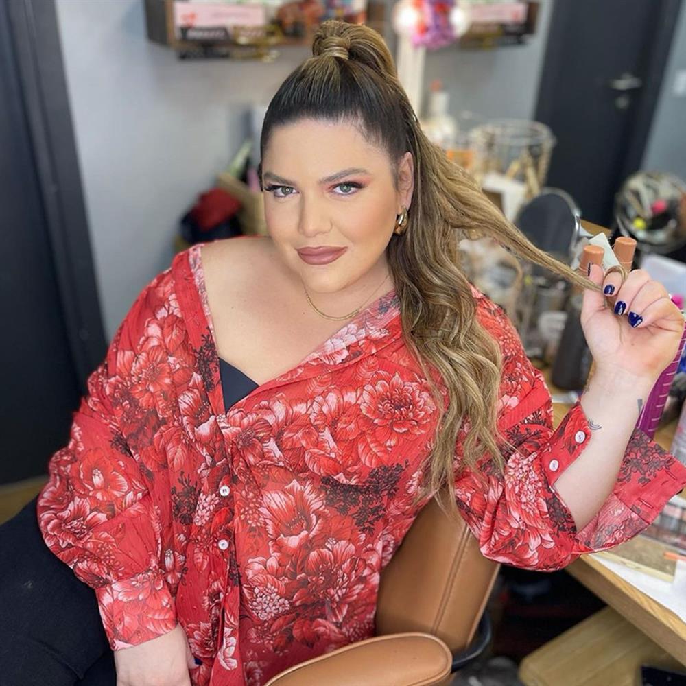 Δανάη Μπάρκα: "Έχει τύχει να είμαι σε κοινή παρέα ενώ γνωρίζω ότι υπάρχει απιστία"