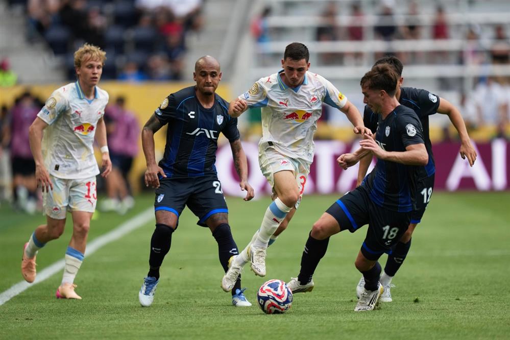 Μουντιάλ - Συλλόγων - Πατσούκα - Σαλτσμπουργκ