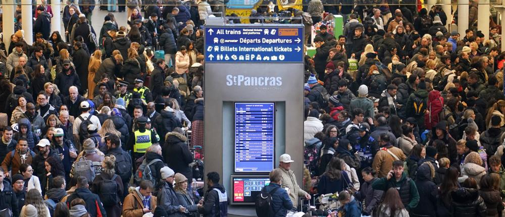 Βρετανία: Η Eurostar συμβουλεύει τους πελάτες της να αναβάλουν το ταξίδι τους
