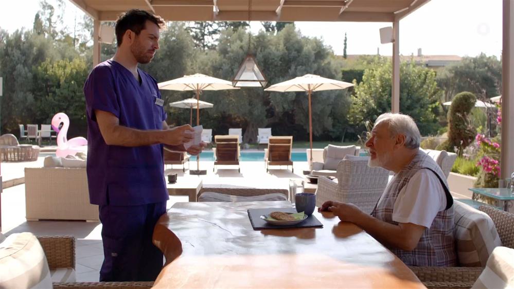 VIΠ Καλά γεράματα – Έρχεται