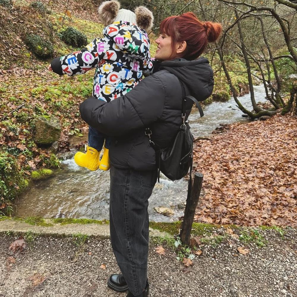 Η Μαίρη Συνατσάκη για την κόρη της: "Αυτό που έχει πάρει από εμένα και δεν είμαι σίγουρη αν το λατρεύω, είναι…"