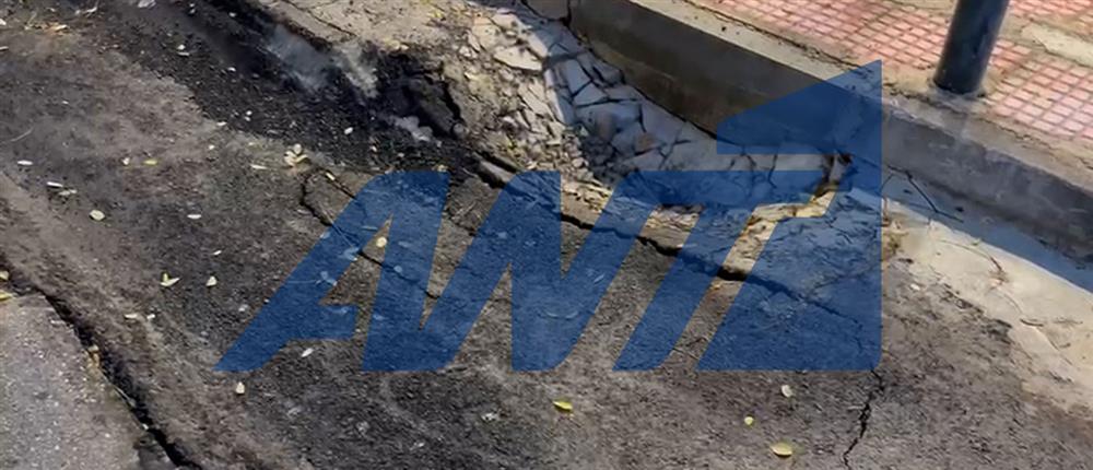 Αθήνα: Διακοπή κυκλοφορίας λόγω καθίζησης του οδοστρώματος Αθήνα: Διακοπή κυκλοφορίας λόγω καθίζησης του οδοστρώματος