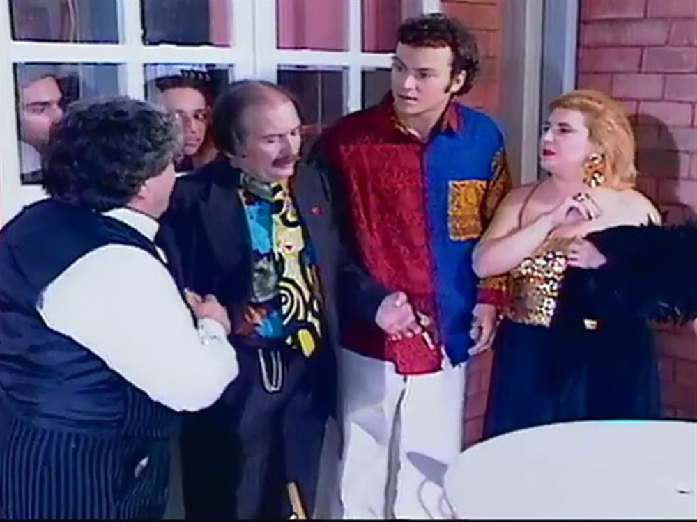 Τα Μπακούρια (επ.07 - Το απο κάτω τους διαμέρισμα)