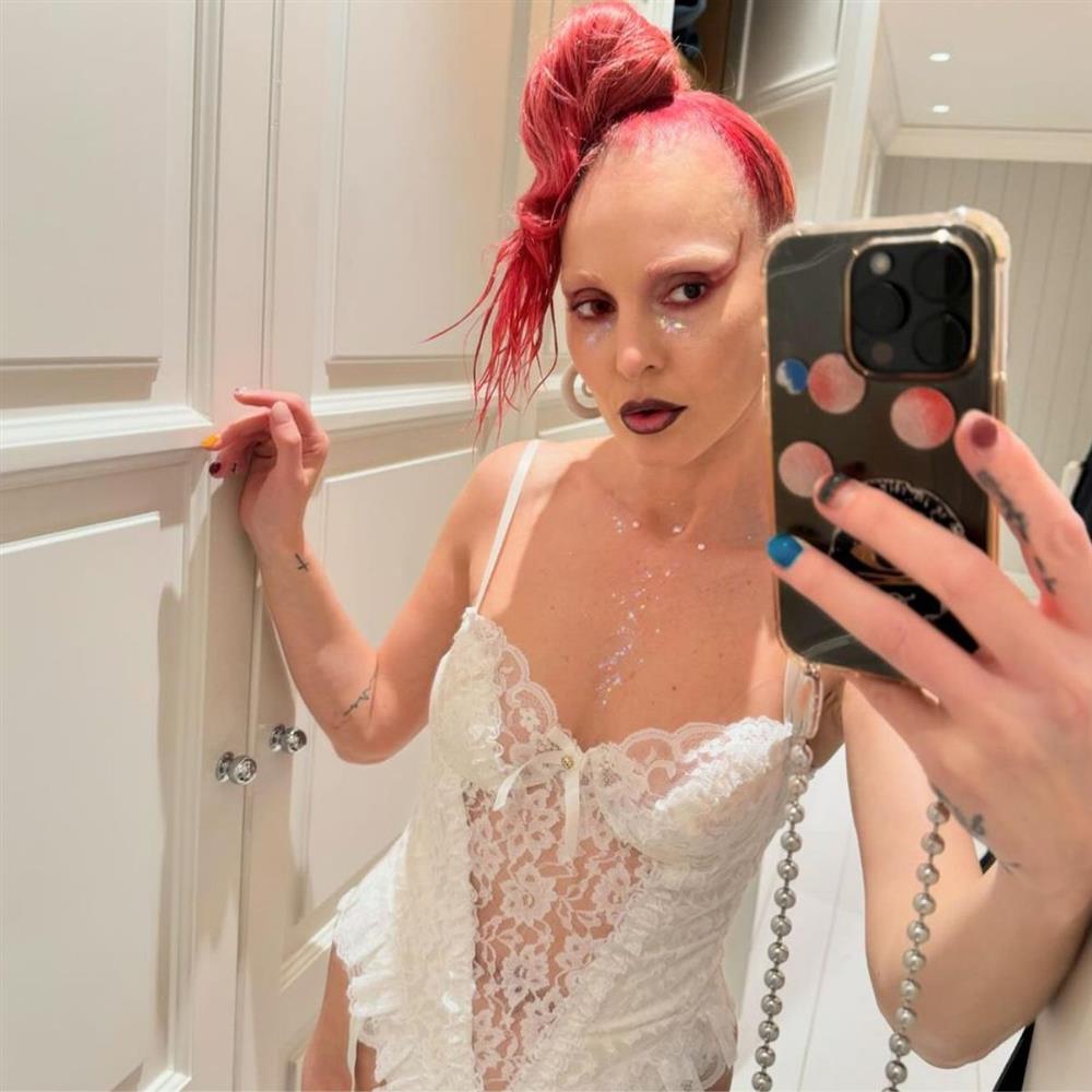 Τάμτα: Η σπάνια φωτογραφία με την μητέρα της - Πόσο μοιάζουν;