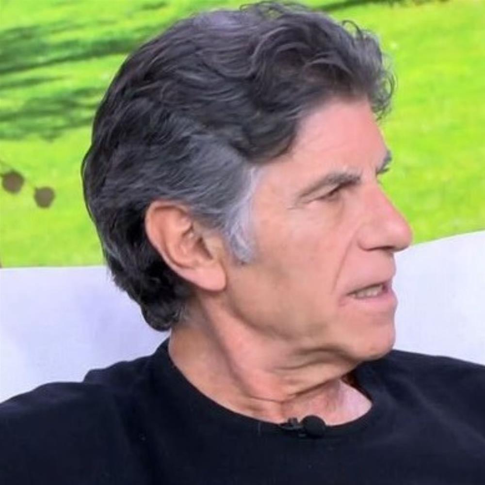 Γιάννης Μπέζος