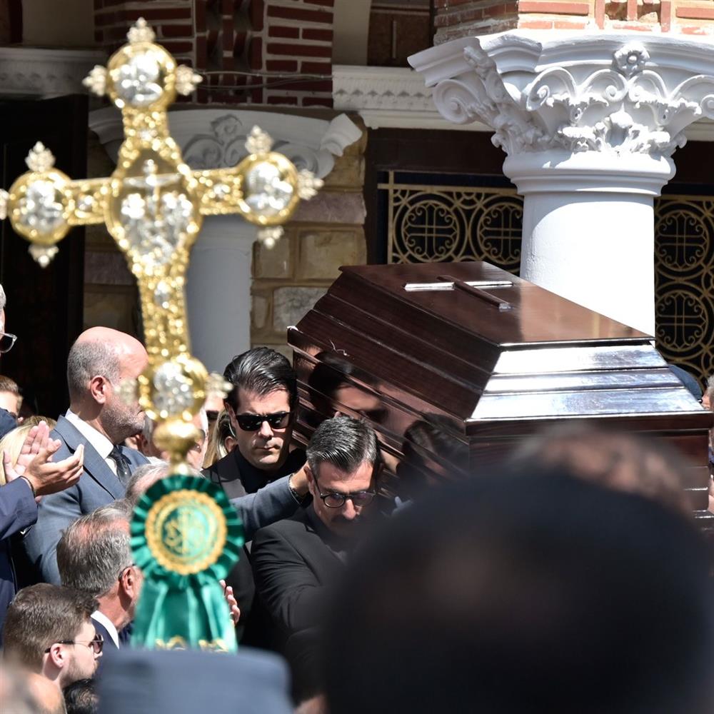Γιώργος Μαζωνάκης