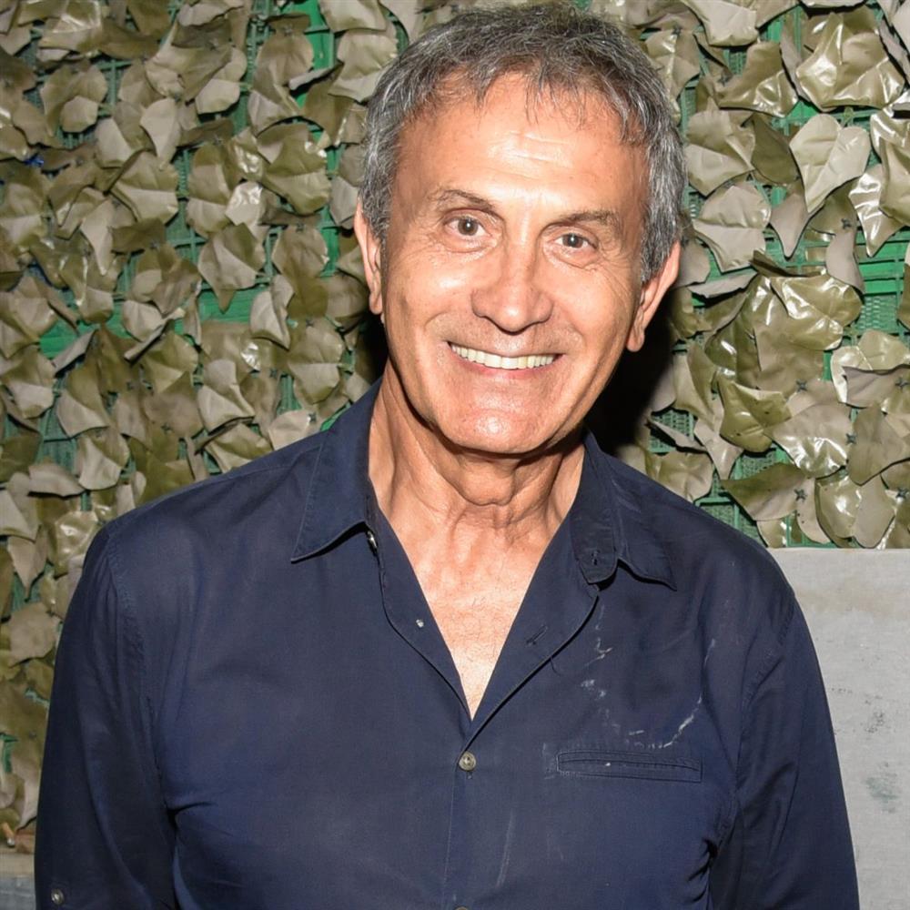 Γιώργος Νταλάρας για ΛΕΞ: "Μπράβο που βγήκε η συναυλία sold out, μη ξεχνάτε ότι η Αθήνα είναι 5,5 εκατομμύρια"