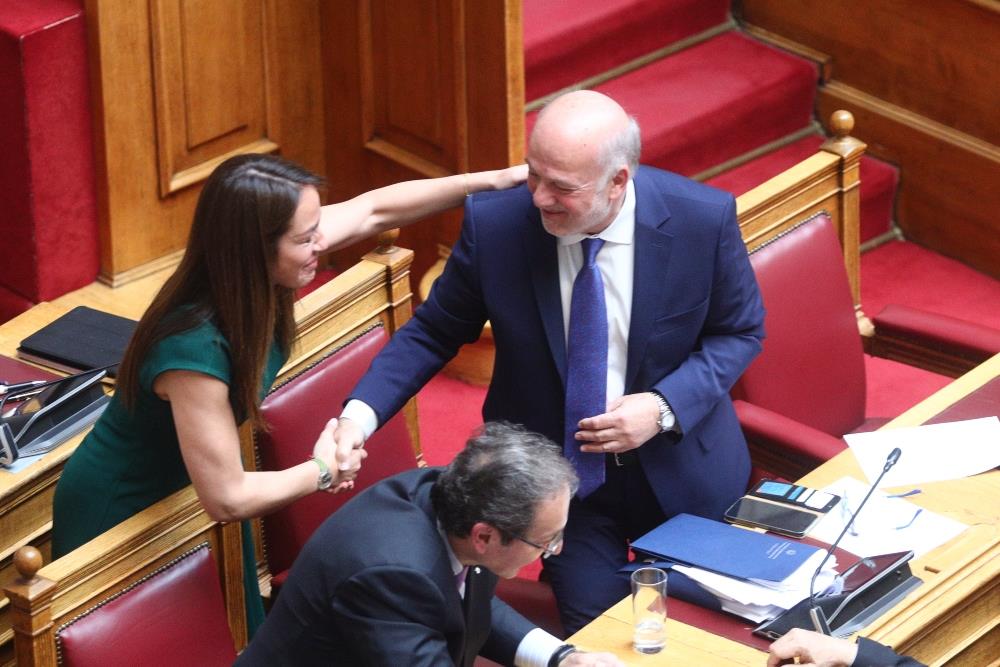 Βουλή - Φλωρίδης - δικαστικός χάρτης Βουλή - Φλωρίδης - δικαστικός χάρτης