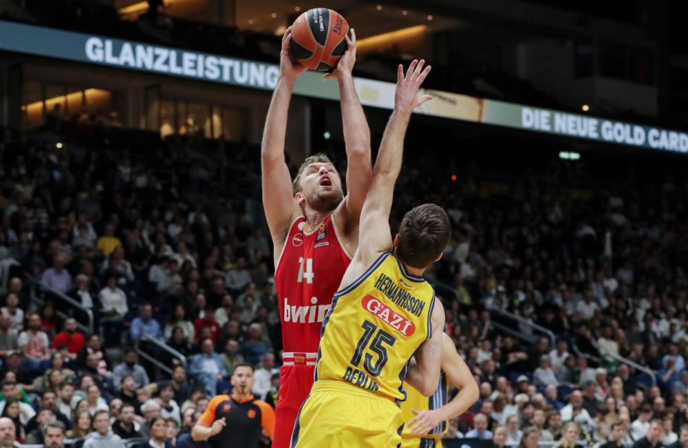 ΑΛΜΠΑ ΒΕΡΟΛΙΝΟΥ - ΟΛΥΜΠΙΑΚΟΣ