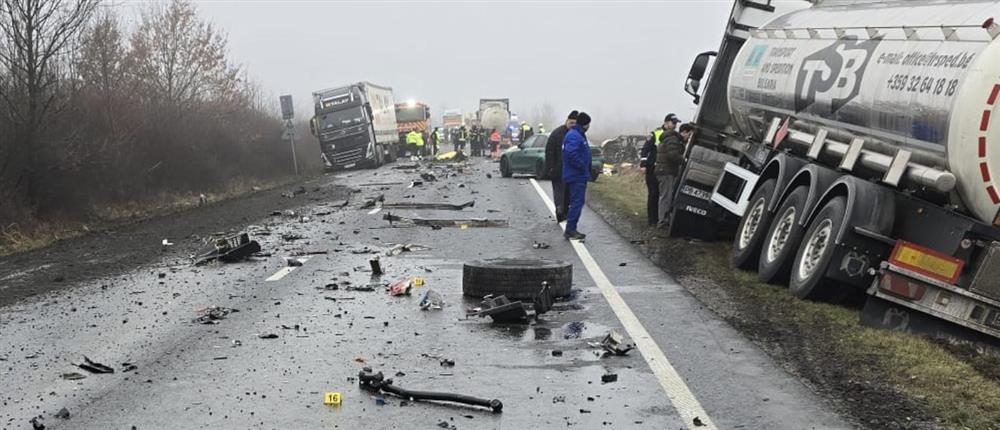 Πρέσβης Ελλάδας στη Ρουμανία: Προτεραιότητα ο επαναπατρισμός των σορών και η φροντίδα των τραυματιών