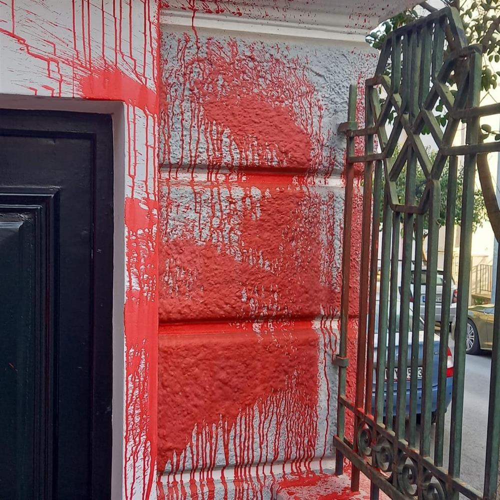 Γραφείο Βολουδάκη - Μπογιές - βανδαλισμοί Γραφείο Βολουδάκη - Μπογιές - βανδαλισμοί