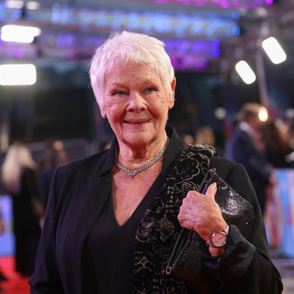 Τζούντι Ντεντς: Η εξομολόγηση για το πρόβλημα υγείας της - "Δεν μπορώ πια να δω"