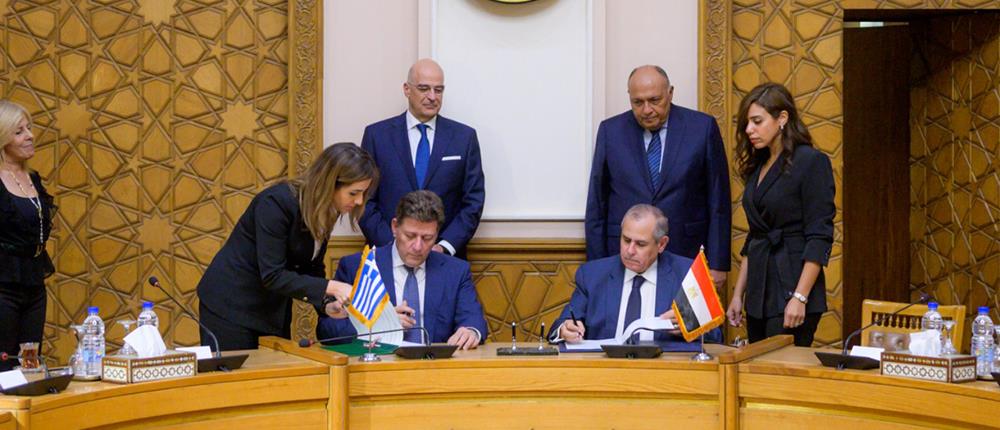 Υπογραφή Συμφωνίας - Ελλάδα - Αίγυπτος - Μιλτιάδης Βαρβιτσιώτης - Ihab Nasr